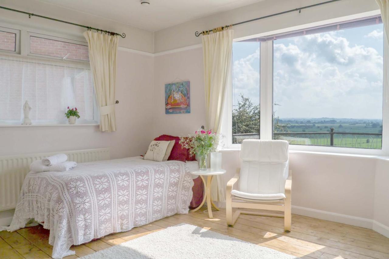 Healing Waters Sanctuary For Exclusive Private Hire And Self Catering Board, Vegetarian, Alcohol & Wifi Free Retreat In Glastonbury Exterior foto