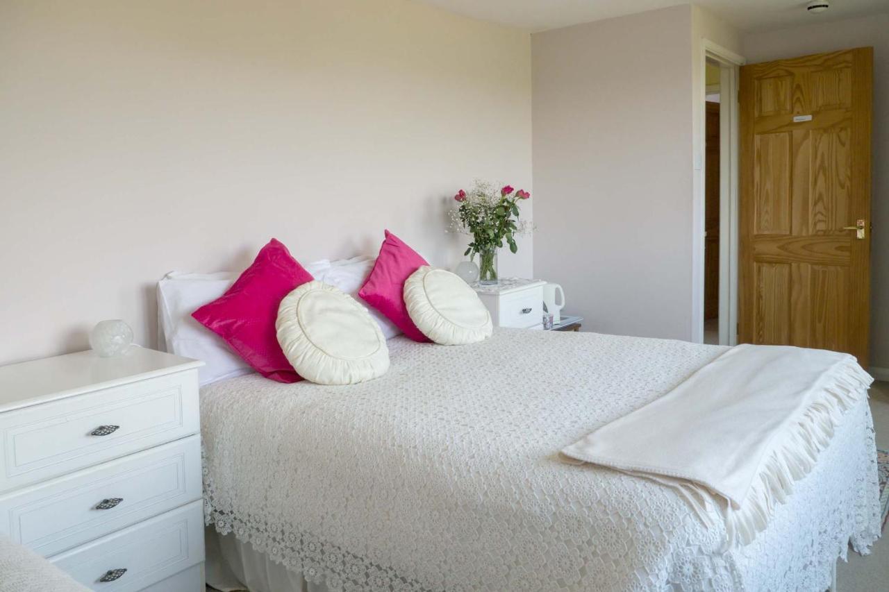 Healing Waters Sanctuary For Exclusive Private Hire And Self Catering Board, Vegetarian, Alcohol & Wifi Free Retreat In Glastonbury Exterior foto
