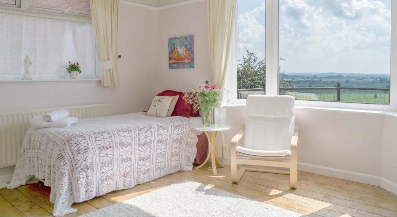 Healing Waters Sanctuary For Exclusive Private Hire And Self Catering Board, Vegetarian, Alcohol & Wifi Free Retreat In Glastonbury Exterior foto